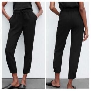 The Reset R Label The Modern Jogger in Black - Size S